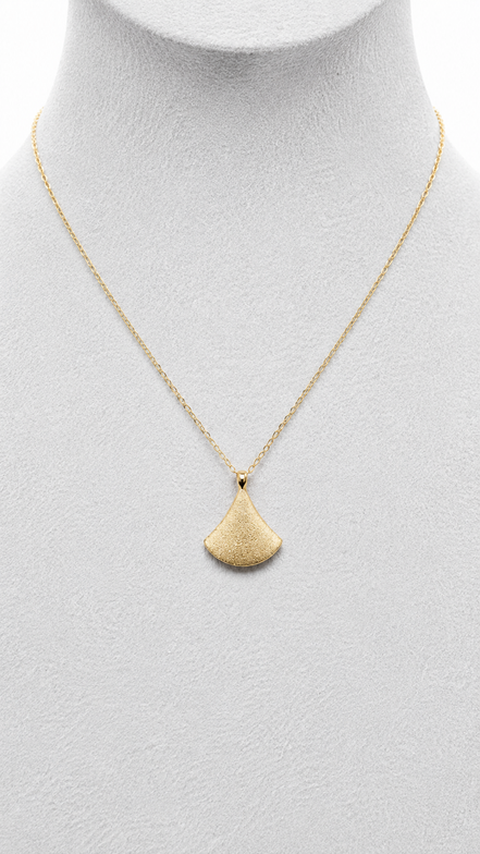 18K Gold Minimalist Teardrop Necklace.